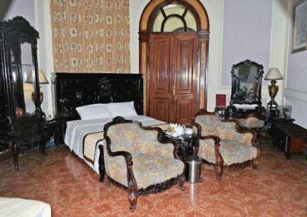 Hai Au Hotel Хайфонг Екстериор снимка